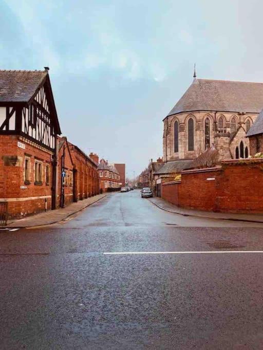 Luxury City Centre Townhouse - Sleeps 6 Chester Exterior foto